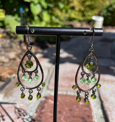 Mod Mood Teardrop Earrings